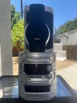 Panasonic SA- AK58 CD Stereo System and Speaker