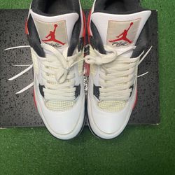 Air Jordan Retro 4 Red Cement Size 11.5 In Good Condition With Shoe Box. 