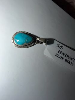 Small turquoise pendant