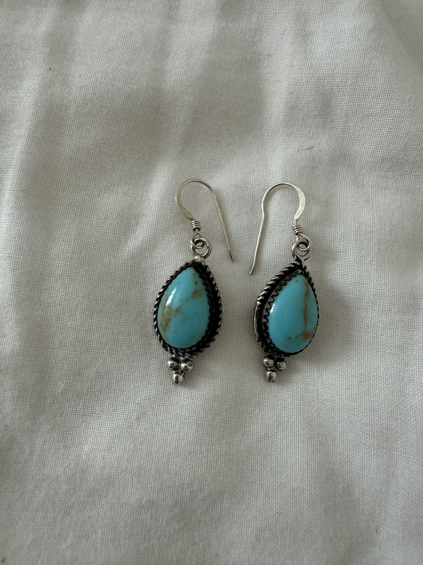 Sterling Silver Turquoise Earrings 