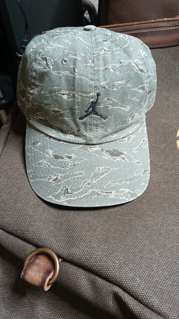 Vintage Jordan Camo Hat