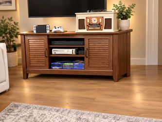 Entertainment center