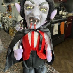 DRACULA FIGURE SINGING DRACULA VAMPIRE FIGURINE OBO *READ ALL*