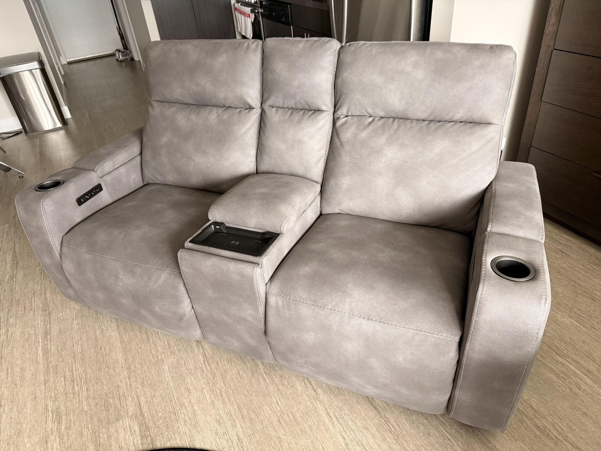 Macy’s love Seat/couch