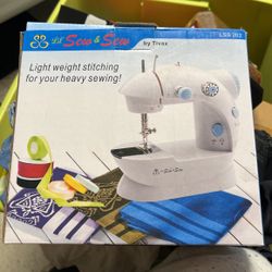 Mini Sewing Machine