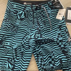 Volcom boys Boardshorts Size 26