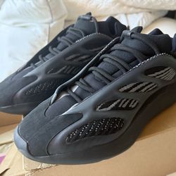 Yeezy 700