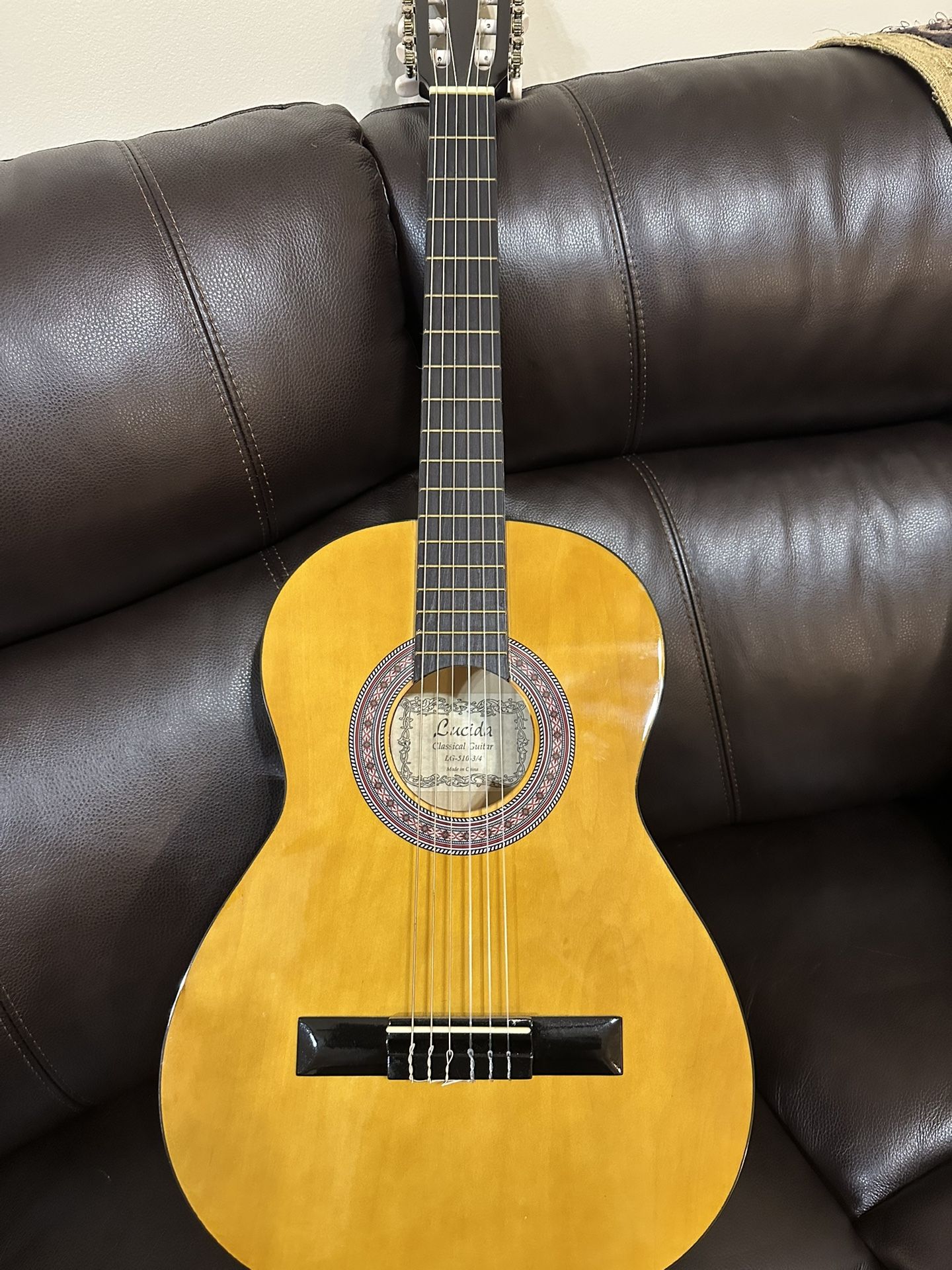 Lucida 3/4 Classical Guitar NEVER USED