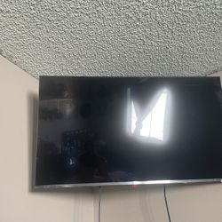 3 TVs with Mount Included 