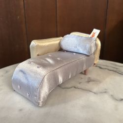 Lil Bratz Chaise Sofa Lounge Lilac Furniture Piece with Pillow  Y2K 2004