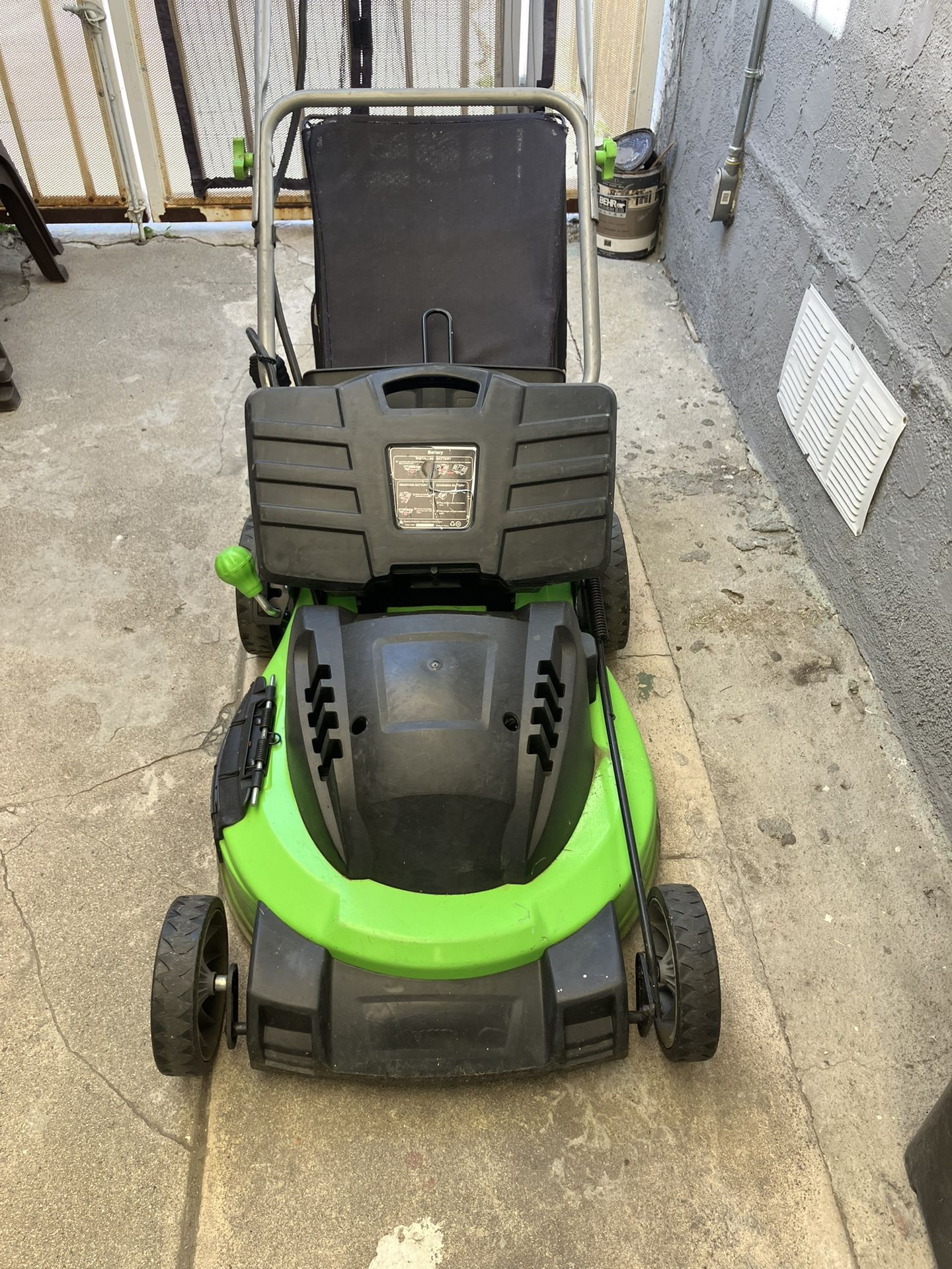 Battery Powered Lawn Mower W/holding Basket