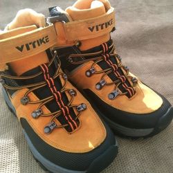 $40 Hiking Boots vitike