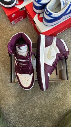 Size 9 Jordan 1 “Bordeaux” (burgundy)