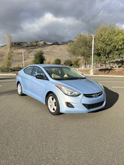 2012 Hyundai Elantra