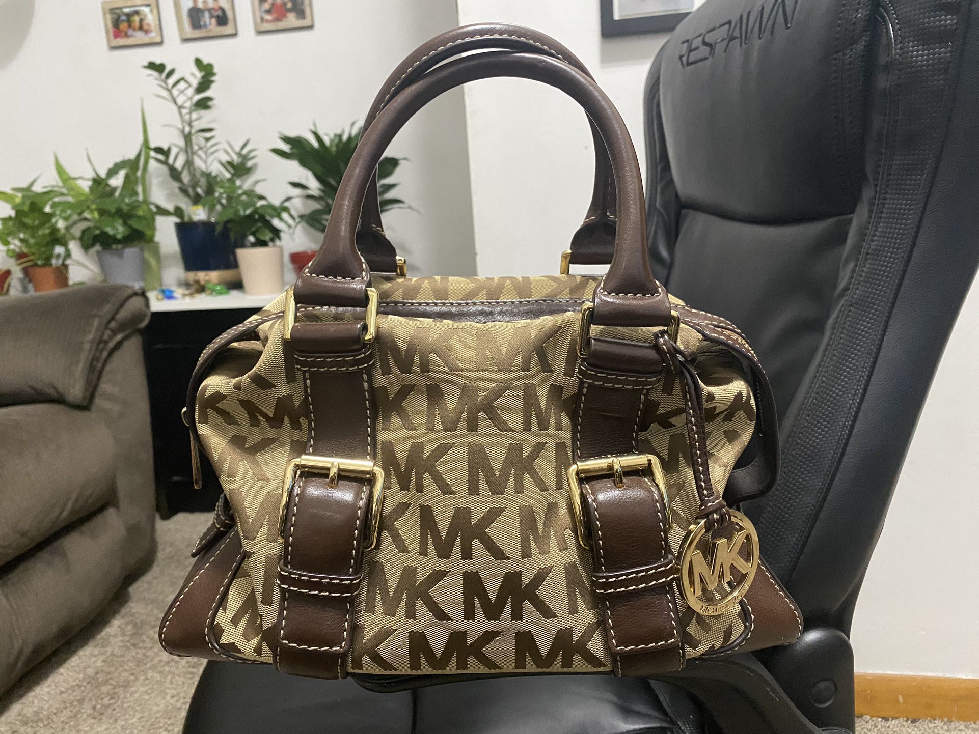 kors medium satchel