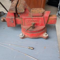 Vintage Olympia 6" Red Vise