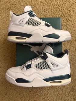 Size 9 (Pre owned, with box) - Air Jordan 4 retro oxidized green