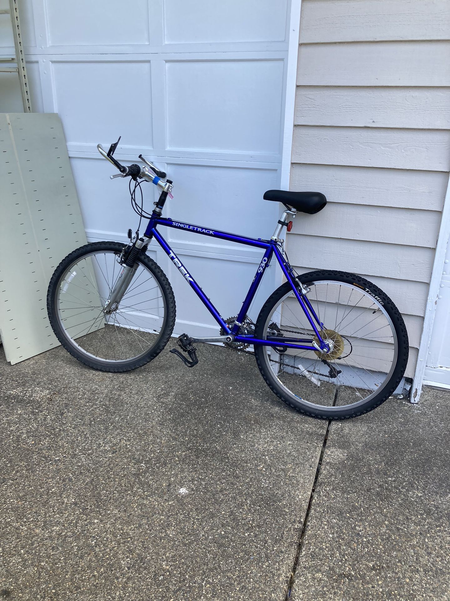 26 Trek Singletrack 930 Trail Bike 21 Spd Price Reduced for Sale in Tacoma WA OfferUp