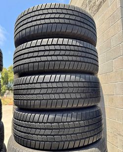 235/60/18 Michelin vendo un set de llantas usadas excelente condiciones de vida las 4 ✅🤩I am selling a set of used tires, all 4 in excellent living c