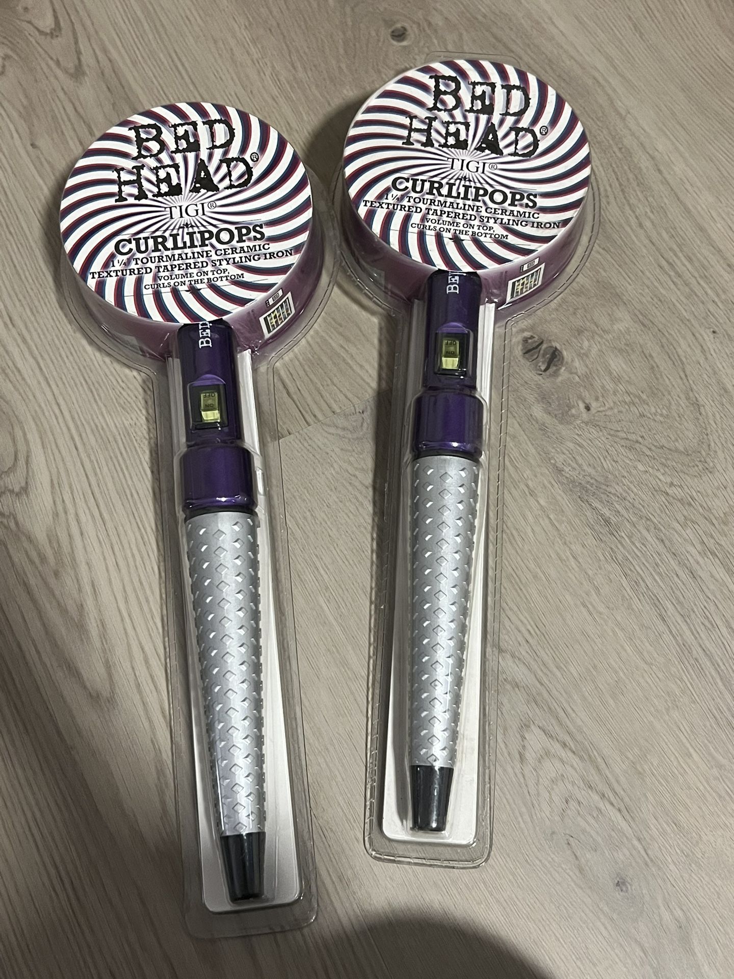 Bed Head Curlipops 1 1/4” Tourmaline Ceramic Textured Tapered Styling Iron