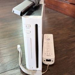 Wii Console With Controller 