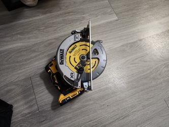 Dewalt XR 7 1/4 Circular Saw