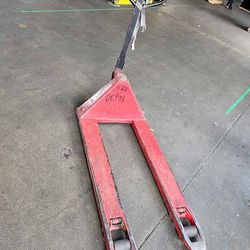 Uline palletacks199-269/Crown pallet jacks$299