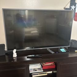 Televisión LG  Con Roco Incluido  Muy Buena Condicion 