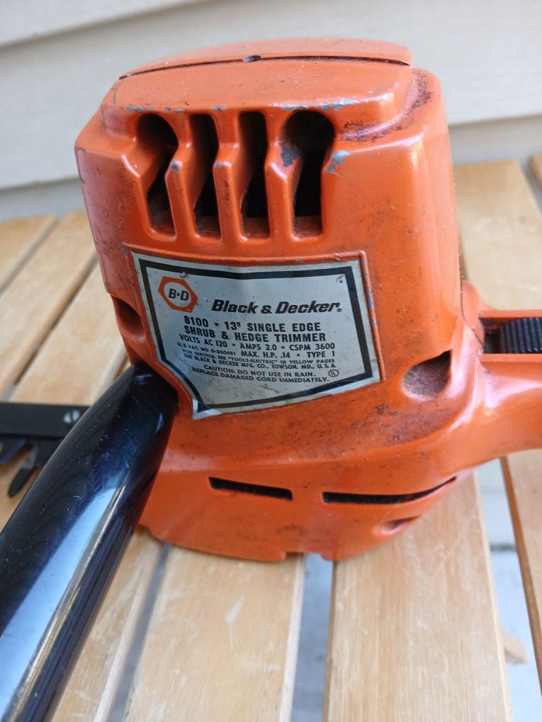 Black & Decker Electric Hedge. Clipper