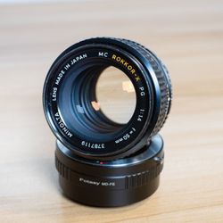 Vintage camera vintage lens Minolta MC Rokkor-X PG 50mm f1.4 prime lens + adapter for Sony E mount mirrorless camera