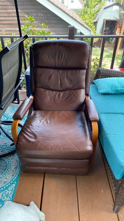 Brown recliner.
