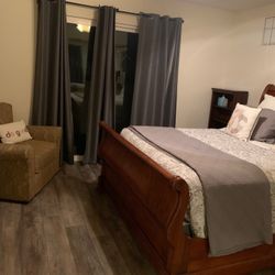 Sleigh Bed Queen Size