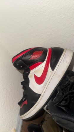 Jordan’s 1 size 5