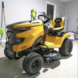 CUB CADET XT1 42" LAWN MOWER 