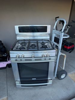 Electrolux Duel Fuel Gas Range