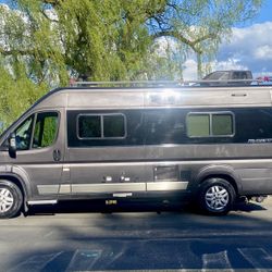 Low Mileage 2018 Winnebago Travato