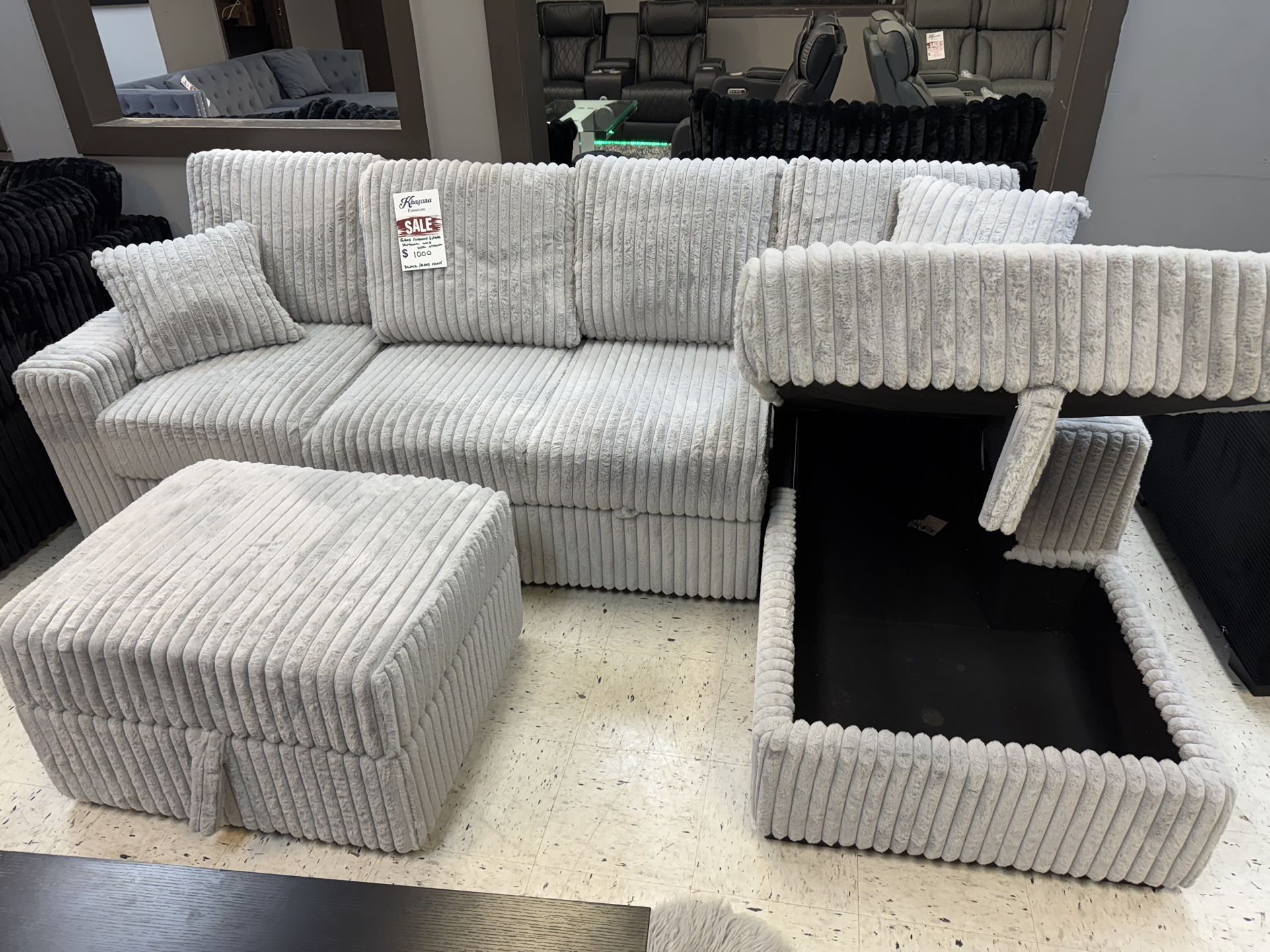 LIGHT GRAY SLEEPER SUPER SOFT VELVET SECTIONAL COUCH SET WITH OTTOMAN
