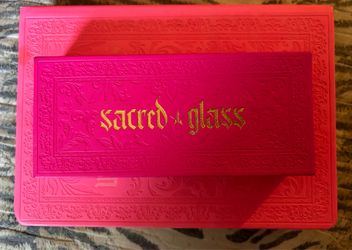 Jeffree star sacred glass