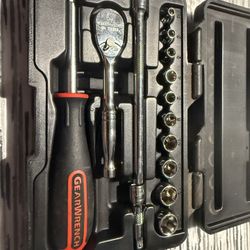 GearWrench  ¼" Drive 6 Point metric  Mechanics Tool Set, 13-piece $25 firm in n Lakeland 