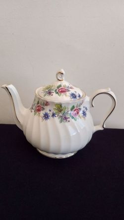 Vintage 1950's to 60's Sadler Porcelain Tea Pot made in England