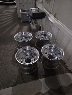 Weld typhoon 16.5x12.   8x170