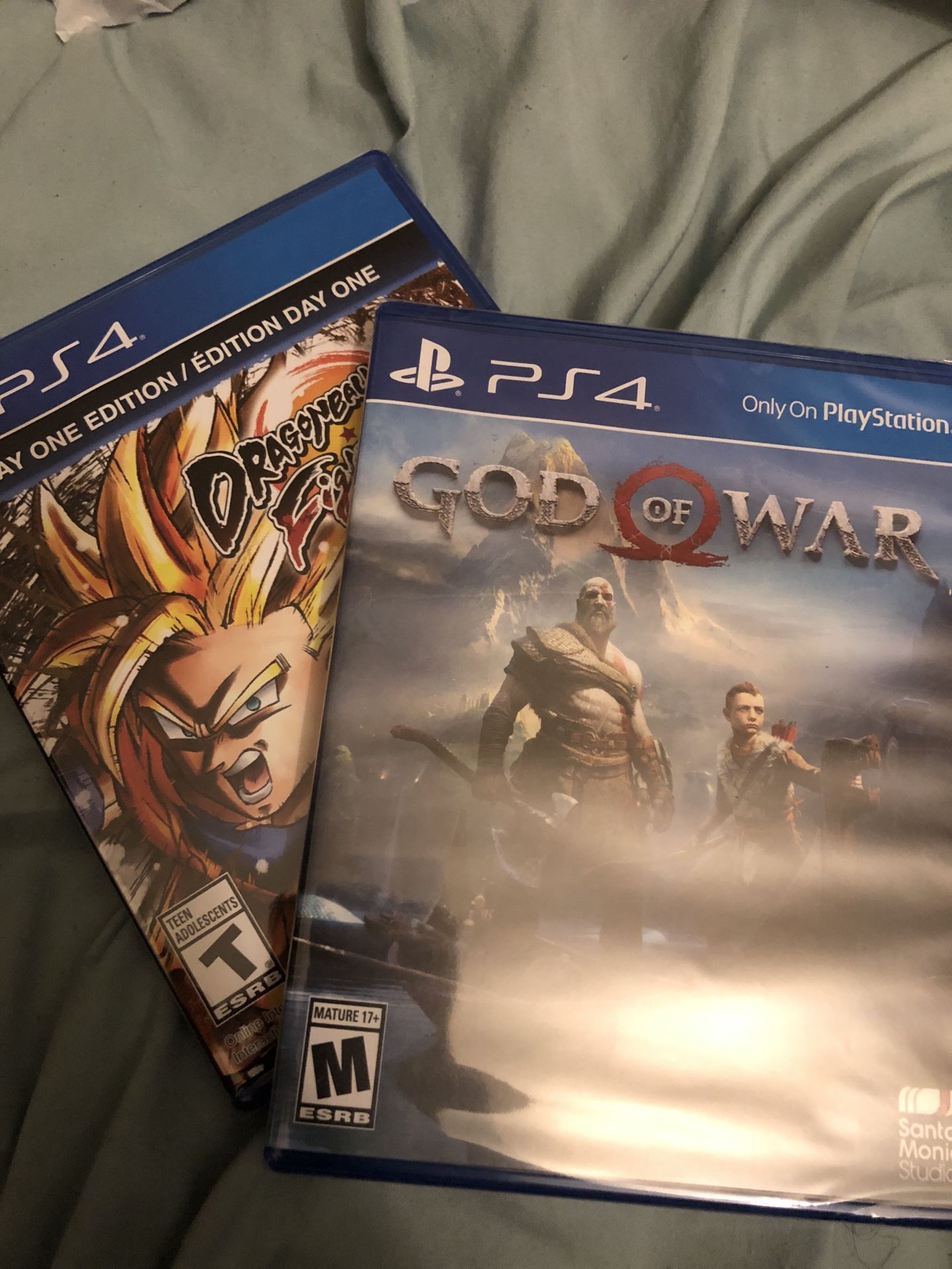 PS4 : Dragon ball Fighter Z (Day One Edition) and God Of War