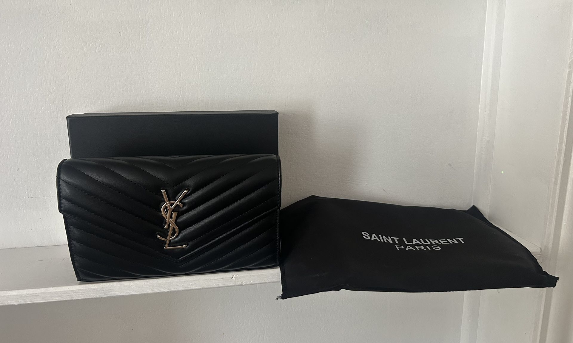 Ysl Cassandre Chain Wallet Smooth Leather -textured