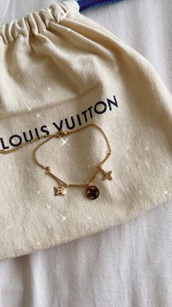 Dainty gold bracelet  