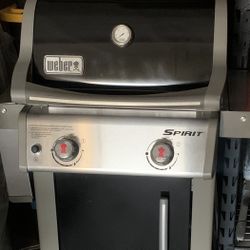 Weber Spirit E-210 BBQ Grill 2-Burners Propane