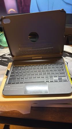 iPad Keyboard With Trackpad Case
