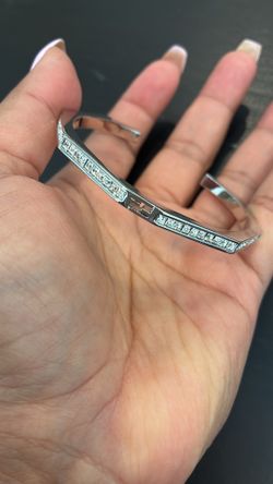 Silver diamond bangle