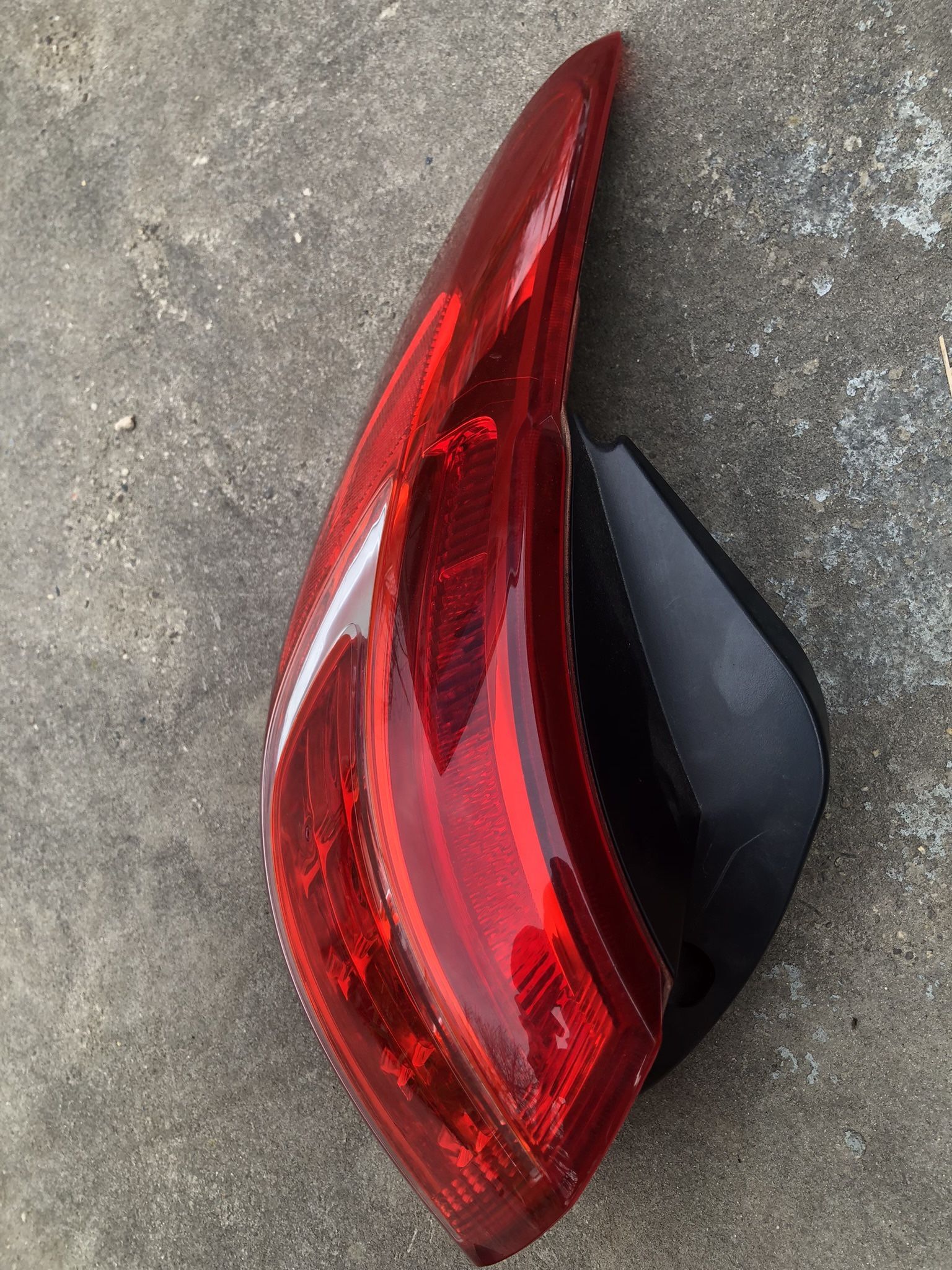 Kia Sportage Driver’s Side Brake Light