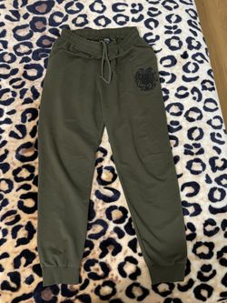 Green Sweatpants With Armenia’s Coat Of Arms (3XL)