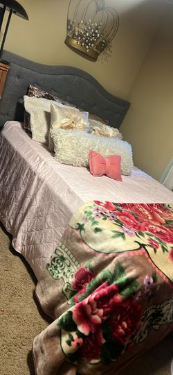 In Wasco- Queen bedframe $60